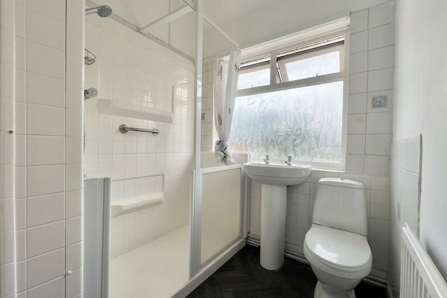 122 Percy Road, Leicester photo 4