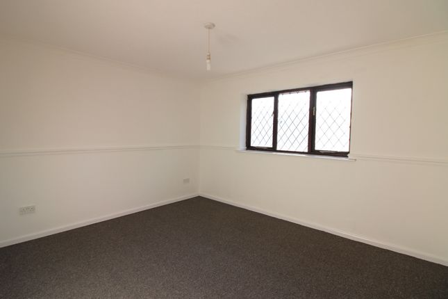 91, Dunlin Drive, Kidderminster photo 5