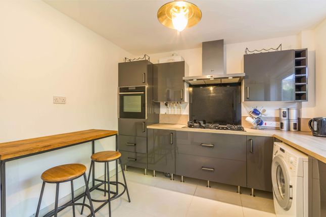 23, Thoresby Court, Nottingham photo 4