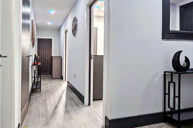 32A EALING ROAD, WEMBLEY photo 3
