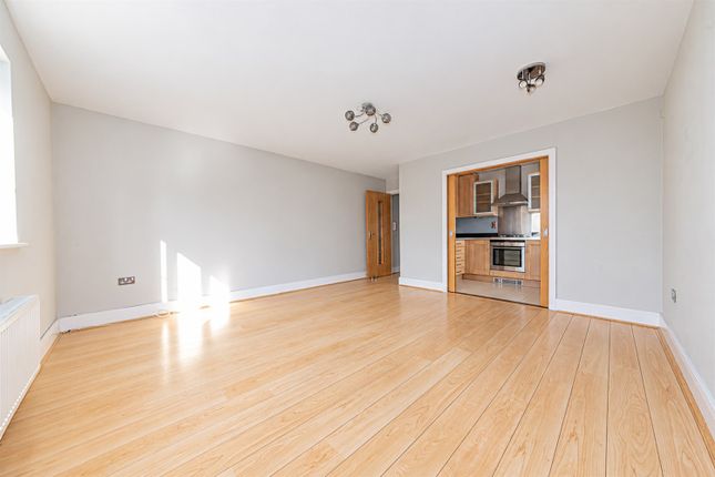 Sindlesham, Wokingham photo 3