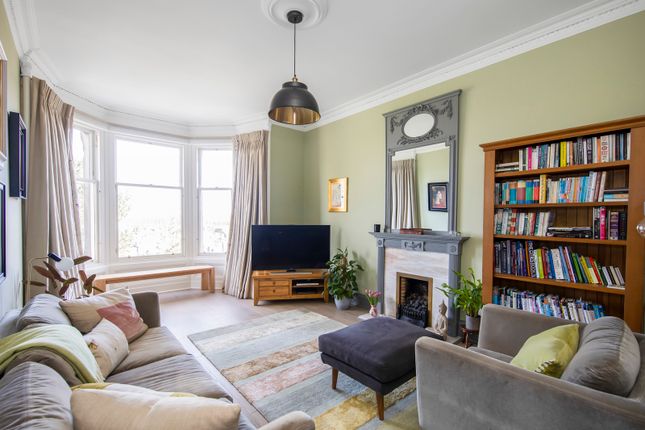 Flat for sale in 18/2 South Learmonth Gardens, Comely Bank