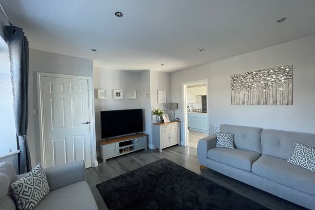 52, Forelands Square, Deal photo 4