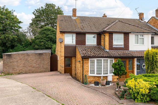 Thumbnail End terrace house for sale in Lilliards Close, Hoddesdon