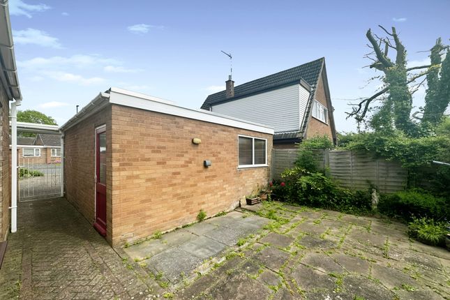 Detached house for sale in De Montfort Way, Coventry