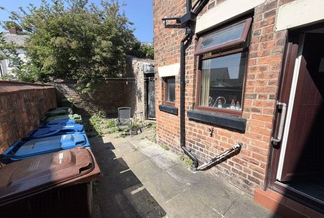 Room 2, 93, Wrightington Street, Greater Manchester photo 5