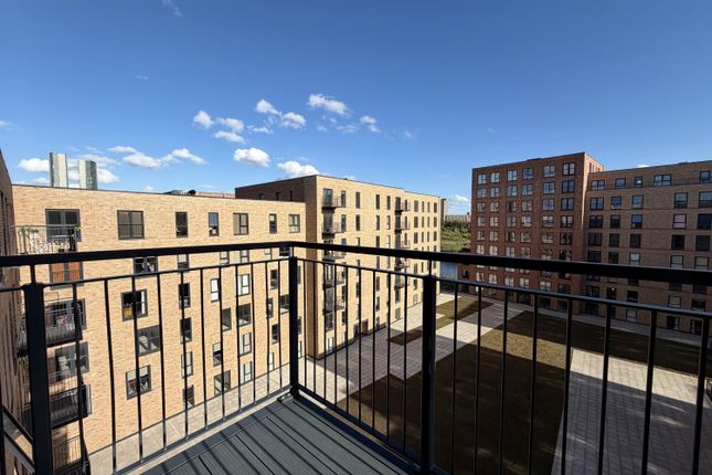 Apartment 99 Block C, Grant Court, Bridgewater Wharf, Salford photo 3