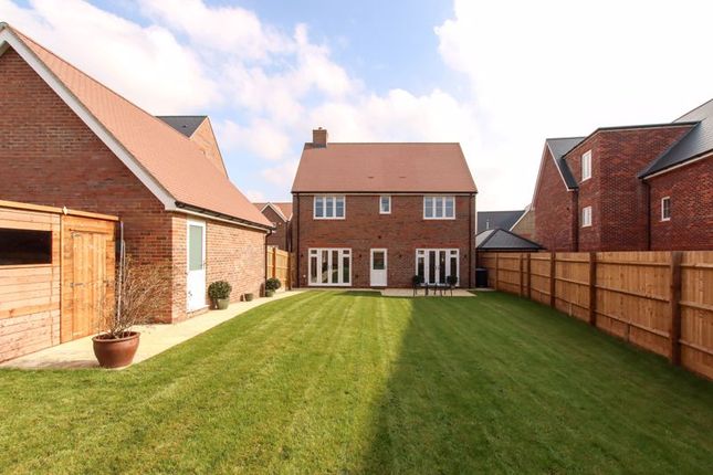 Detached house for sale in Pavis Close, Tring