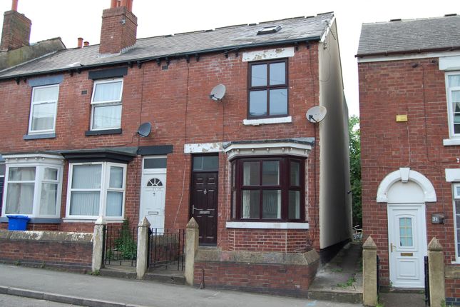 End terrace house to rent in 29 Clipstone Road, Sheffield