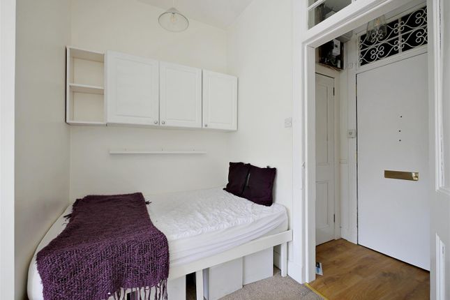 3/2 28, St. James Street, Paisley photo 5