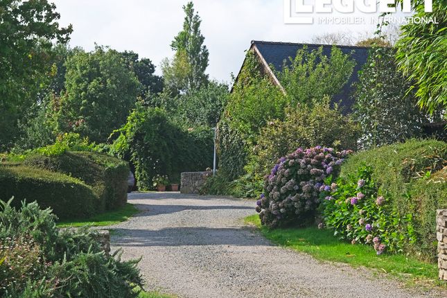 Villa for sale in Plestin-Les-Grèves, Côtes-D'armor, Bretagne