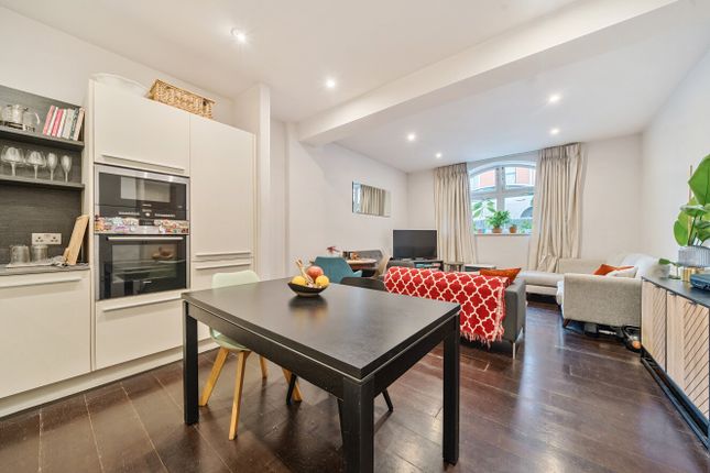 1-bed flat on 7 Gore House,, Drummond Way, Highbury and Islington, £575,000