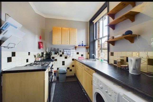 Cavendish Place, Newcastle Upon Tyne photo 4
