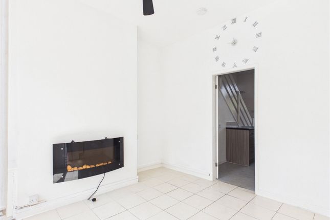 33, Alexandra Road, Greater Manchester photo 3