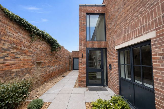Plot 12 - Showhome, Granville Works, R L Stevenson Avenue, Bournemouth photo 2