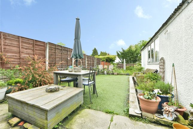 69, Lynton Drive, Stockport photo 4