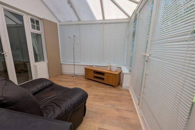 22, Redruth Drive, Darlington photo 4