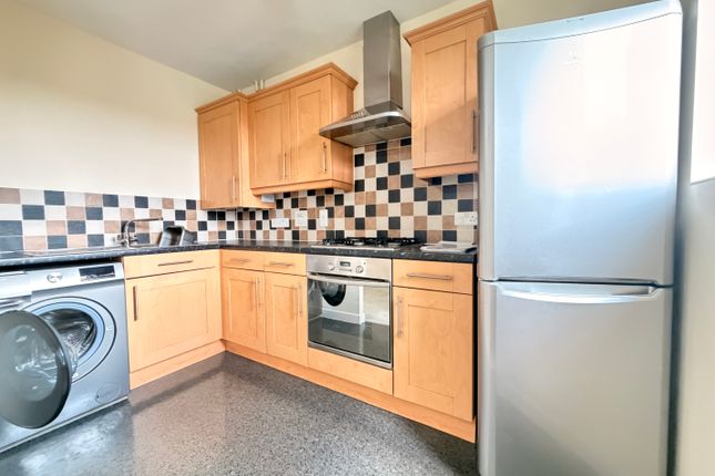 67, Sutton-in-Ashfield photo 2