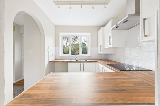 23, Hoylake Drive, Bristol photo 2