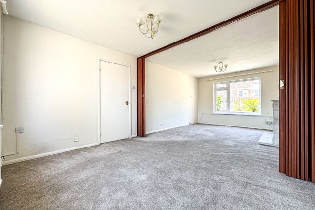 45 Lime Crescent, Taunton, Somerset photo 3