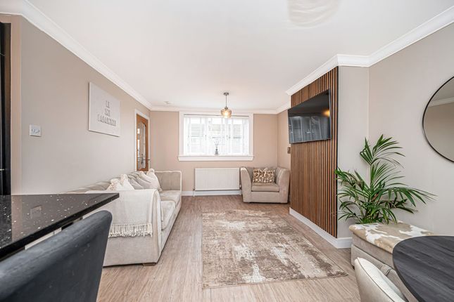 10, Cawdor Crescent, Kirkcaldy photo 4
