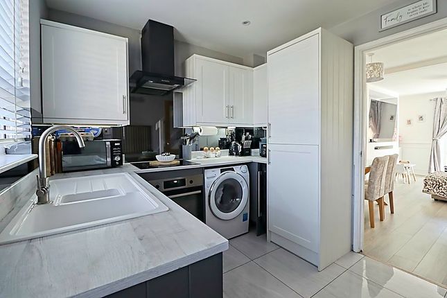 33, Burlington Court, Basildon photo 4