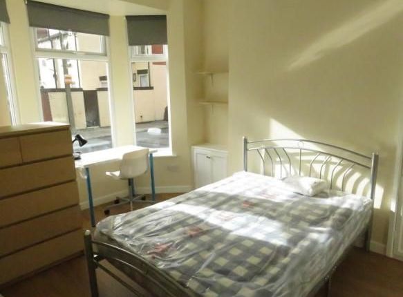 Bed 1, 28 Mallow Road, Liverpool photo 3