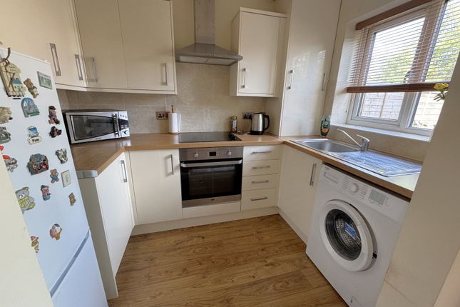25a, Deerfield Close, Buckingham photo 2