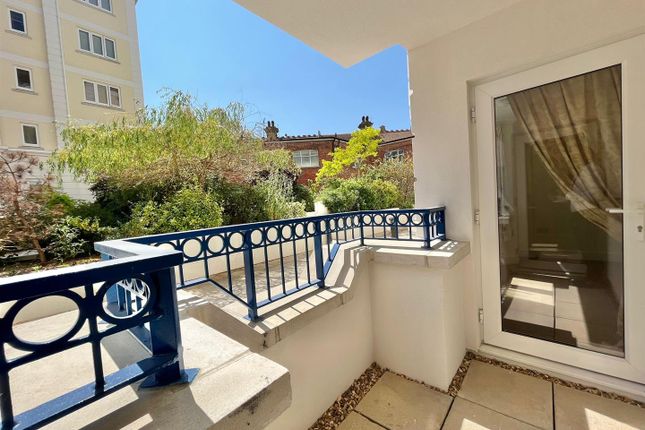 2, The Mansions, Compton Street, Eastbourne photo 2
