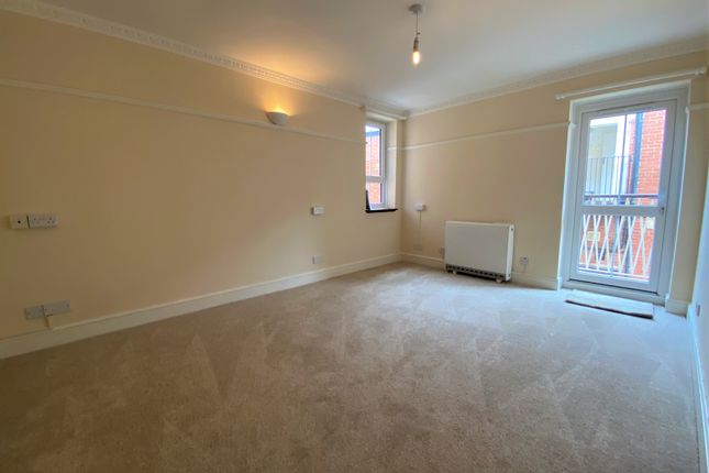 Flat to rent in Market Place, Sidmouth