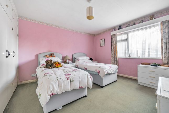 Maisonette for sale in Somers Road, Reigate, Surrey