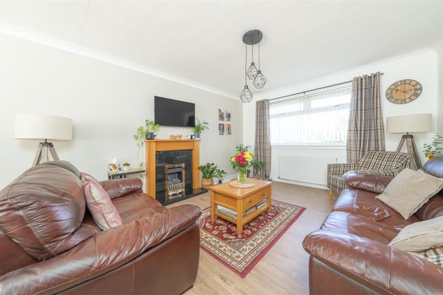 31, Springwood Bank, Kelso photo 4