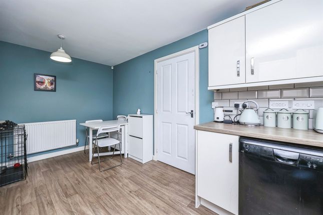 Town house for sale in Lewis Crescent, Annesley, Nottingham