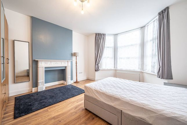 Thumbnail Flat to rent in Cricklewood Broadway, Cricklewood, London