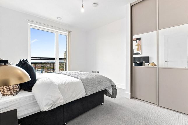 83 Jacquard Apartments,, Courthouse Way, London photo 4