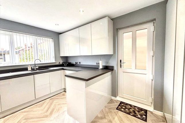 1, St Mellion Way, Kirkby in Ashfield photo 4