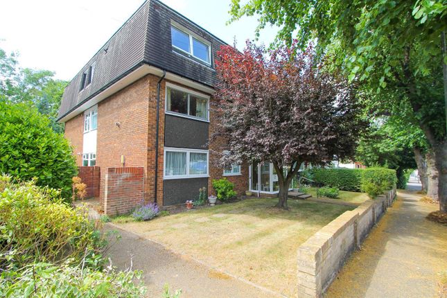 1-bed flat on Flat 2, 30, Onslow Gardens, Wallington, £160,000
