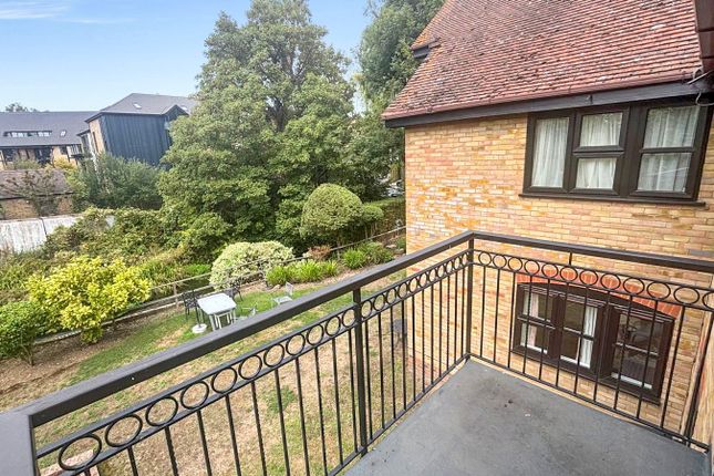 9, Clarendon Mews, Kent photo 4