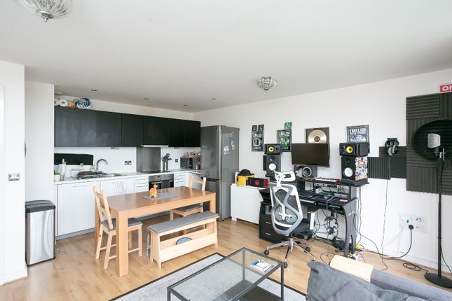 Flat for sale in Cotterells, Hemel Hempstead, Hertfordshire