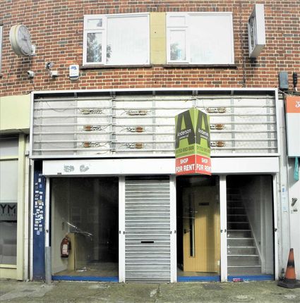 Commercial property to let in High Street, Slough