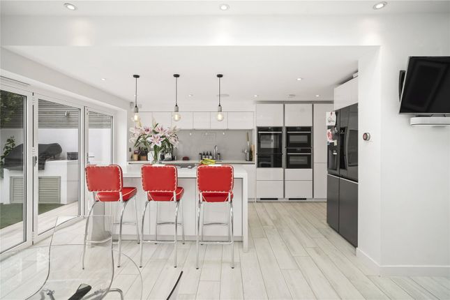 55, Sistova Road, London photo 4
