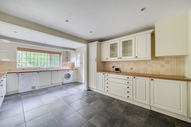 9, Silver Wood, West Chiltington photo 3