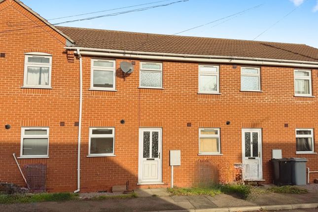 2-bed terraced on 6, Potters Close, Bourne, £145,000