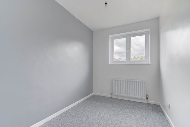 Terraced house for sale in Lightoak Close, Redditch, Worcestershire