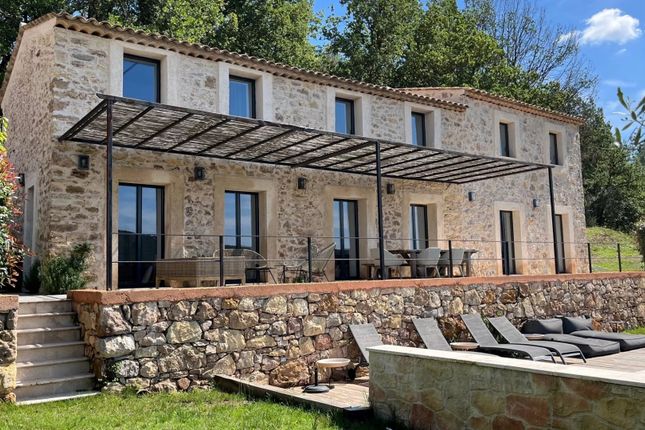 Villa for sale in Bagnols En Foret, Var Countryside (Fayence, Lorgues, Cotignac), Provence - Var