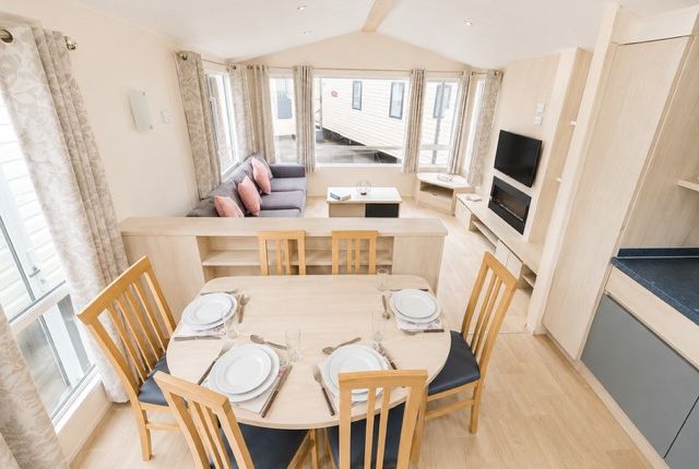Carlton Meres Holiday Park, Saxmundham photo 4