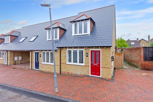 End terrace house for sale in Epps Road, Sittingbourne, Kent