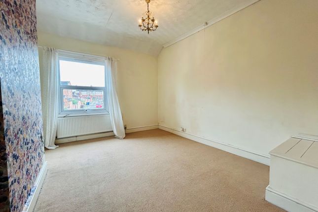 44, Collin Street, UTTOXETER photo 5