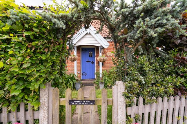 Thumbnail Cottage for sale in Damgate Lane, Martham, Great Yarmouth