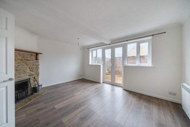 10, Hoopers Lane, Yeovil photo 4